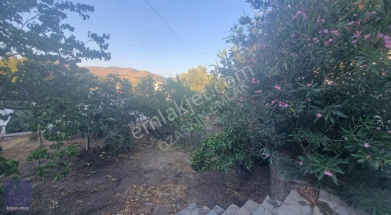 Bodrum Dereköy Merkezinde, Manzaralı Orijinal Taş Ev! - Görsel 3