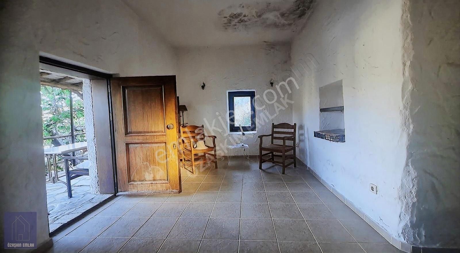 Bodrum Dereköy Merkezinde, Manzaralı Orijinal Taş Ev! - Görsel 19