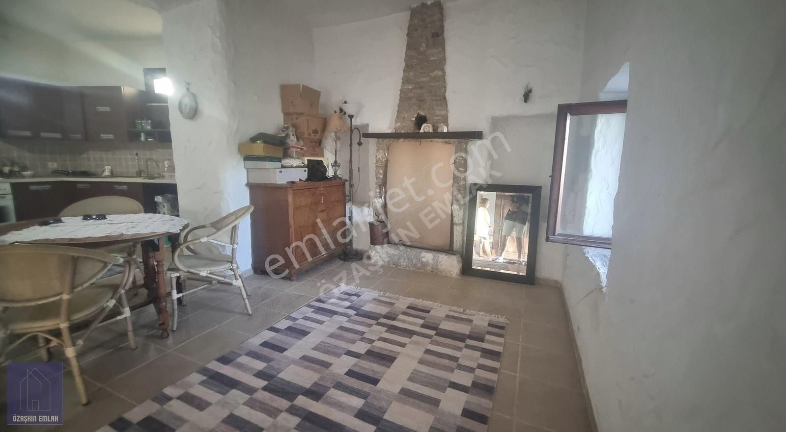 Bodrum Dereköy Merkezinde, Manzaralı Orijinal Taş Ev! - Görsel 13