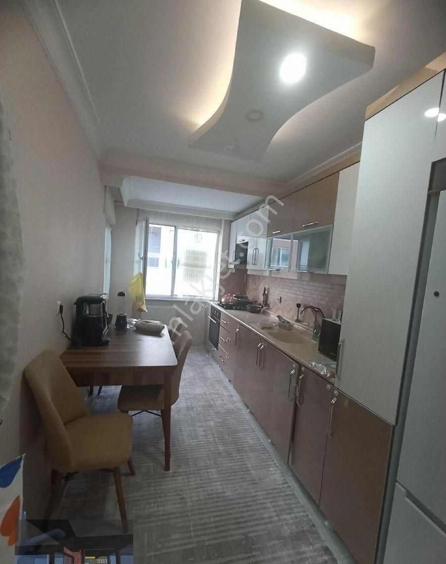 Mehterçeşme Mahallesinde 100 M2 Asansörlü Satılık Daire - Görsel 4