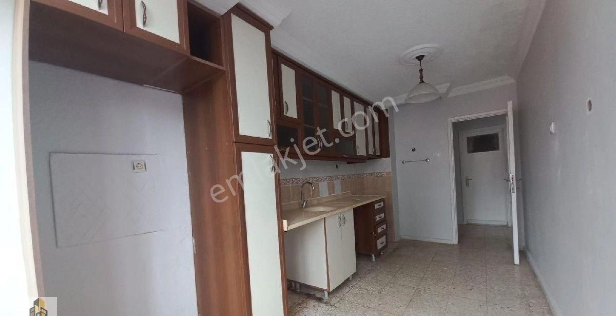 Buhara Okulu Civ Az Katlı 1+1 Parasına 2+1 Kapalı Mutfak Kelepir!!!!