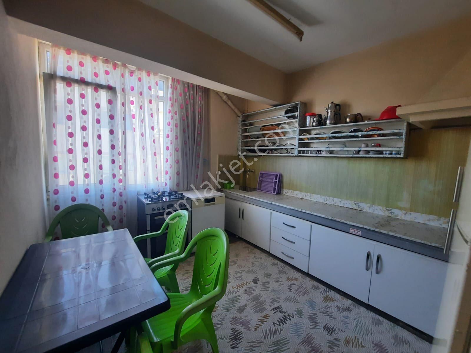 Yenimahallede Full Eşyalı 2s+1 Kiralık Daire
