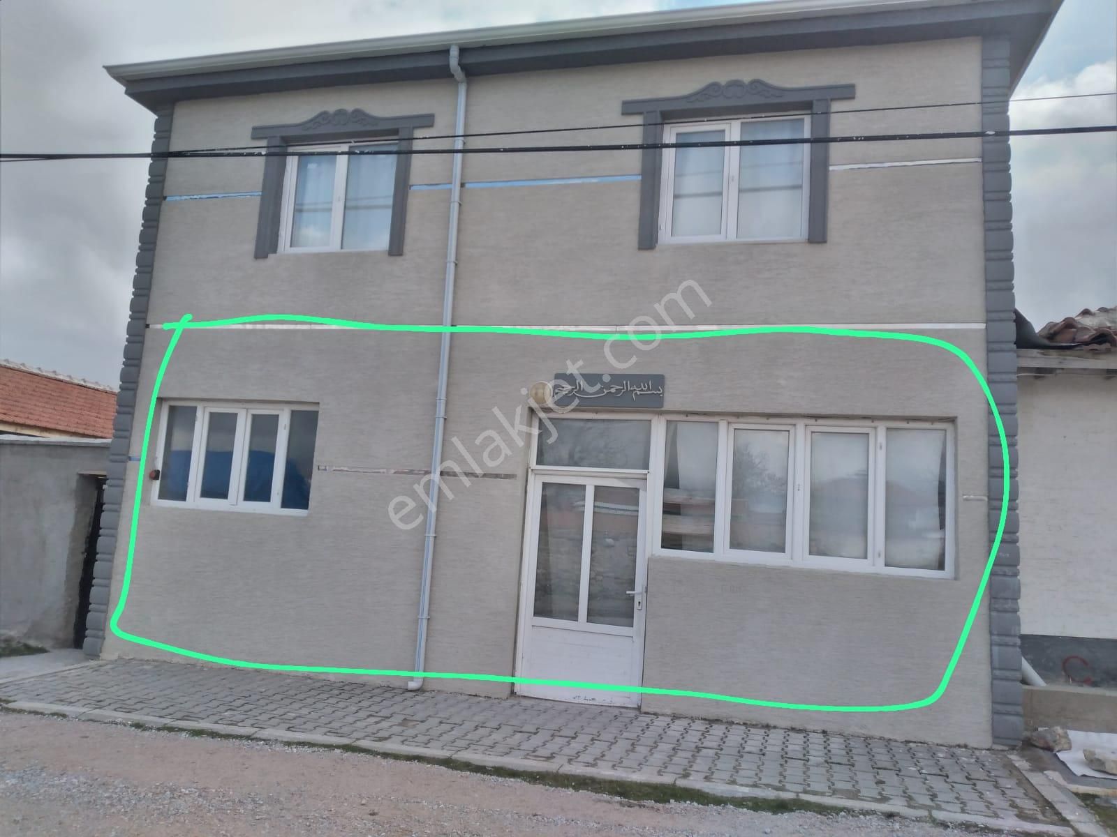 Özgür Denizli'den Mahmudiye İsmetpaşa Mah. Kiralık Eşyalı Dükkan