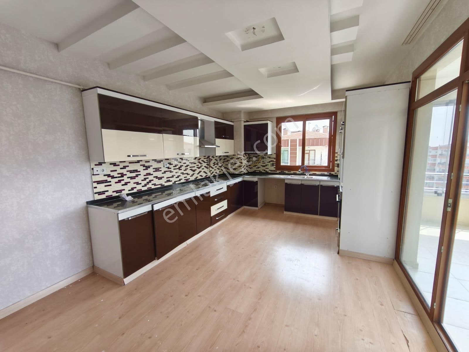 Grand Group'tan 75 Cadde Civarı 4+1 Satılık Daire