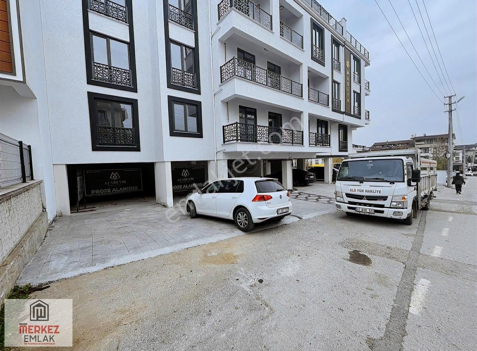 Kartepe Fsm'de Merkezi Konumda Satılık 2+1 Arakat Daire