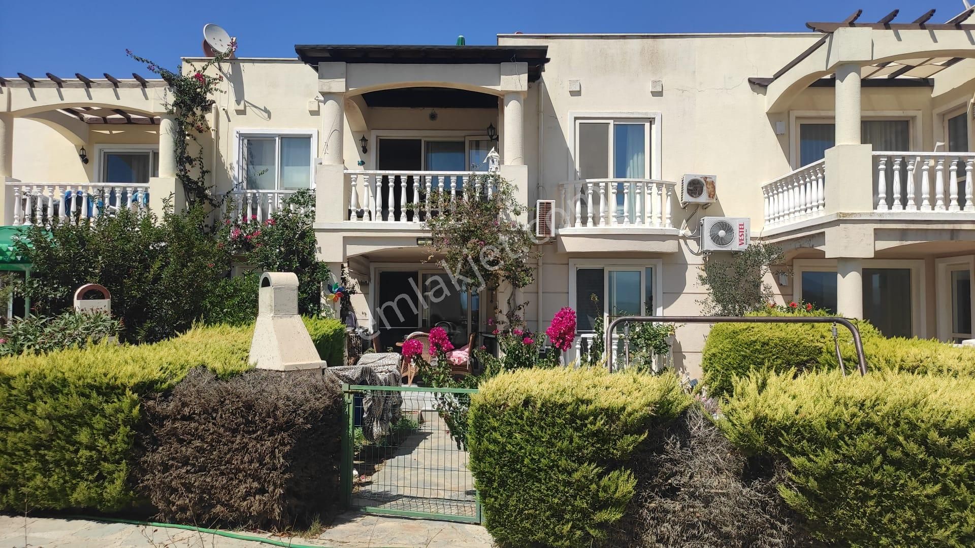 Flamingo Country Clup'ta , Yeni Eşyalı Satılık 2+1 Bahçe Katı
