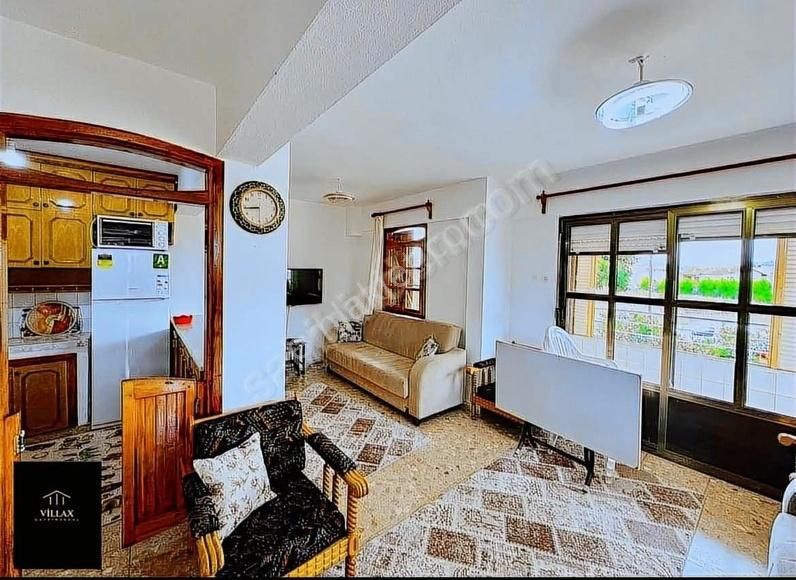 Villax'tan Yenifoça'da Deniz Kenarında Satılık Villa - Görsel 4