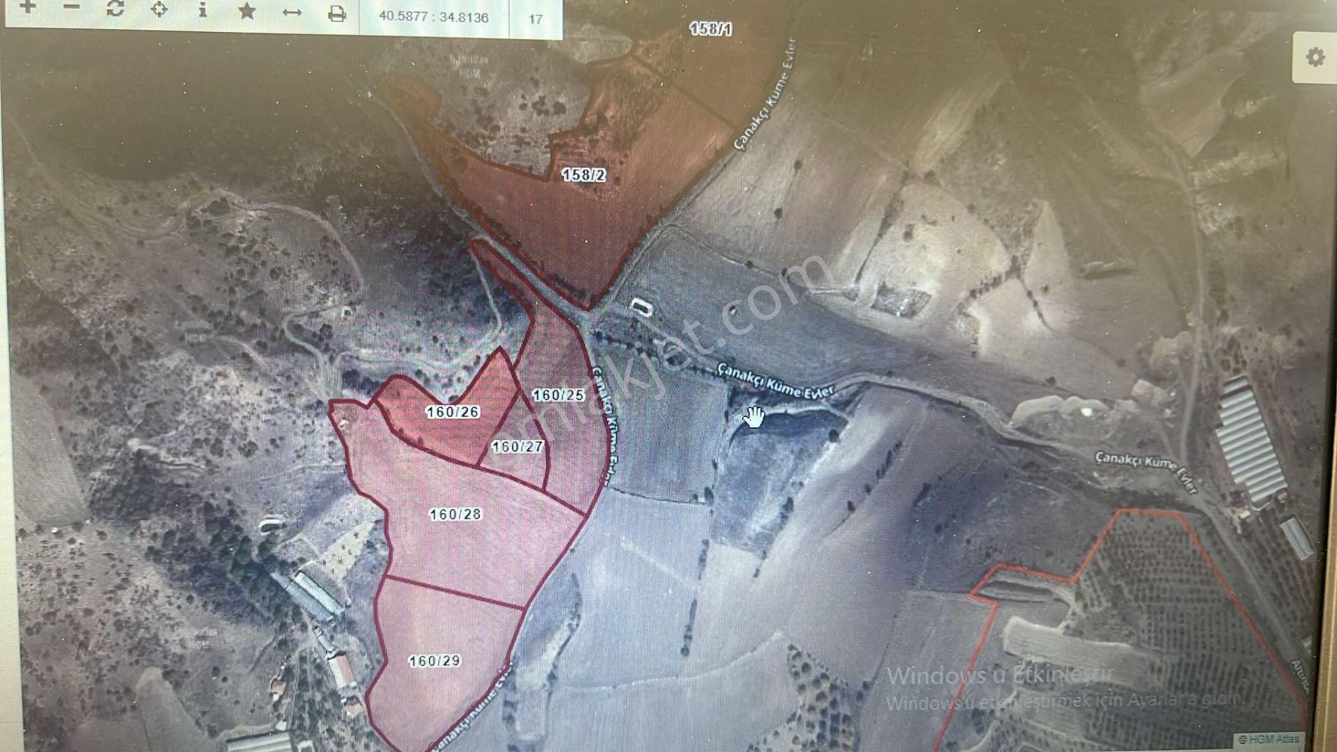 Arkadaş Emlaktan Çanakçı Yolunda Dana Deresi Mevkinde Satılık Tarla