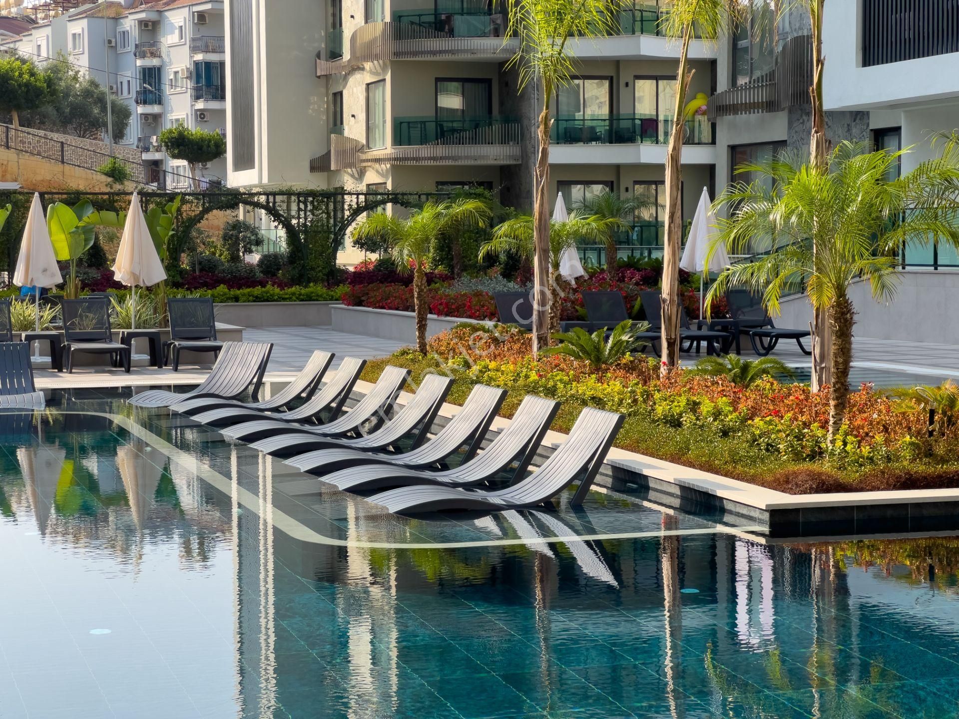 Alanya'nın En Yeni Komplexinde Özel Dizayn Kiralık Daire - Görsel 32