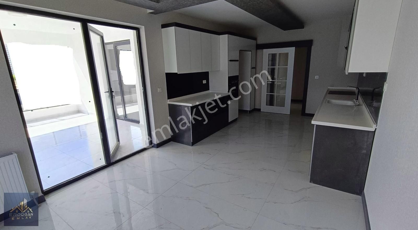 Ovacık Lavanta Bahçesi Yakını Net 186 M2 Lüx 4+1 Site Dairesi