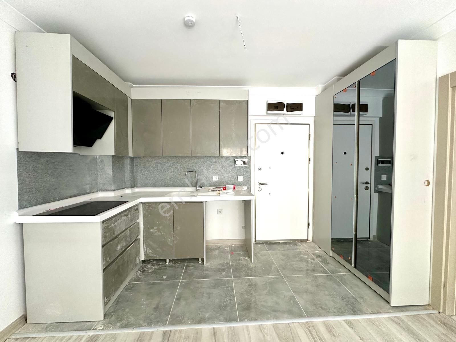Yenikent 1+1 Sıfır Satılık Daireler