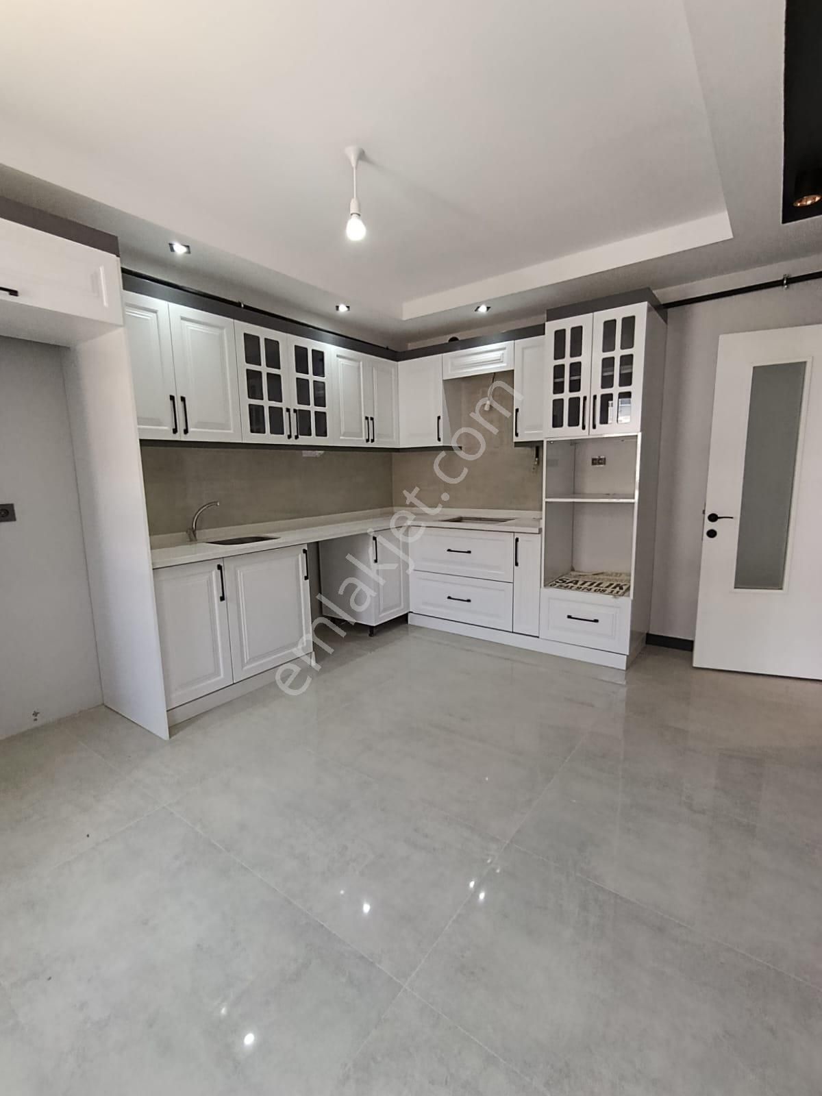 *çamlıca Mahallesinde* Ulusal Egemenlik Caddesi Yakını 3+1 Ultra Lüks Daireler