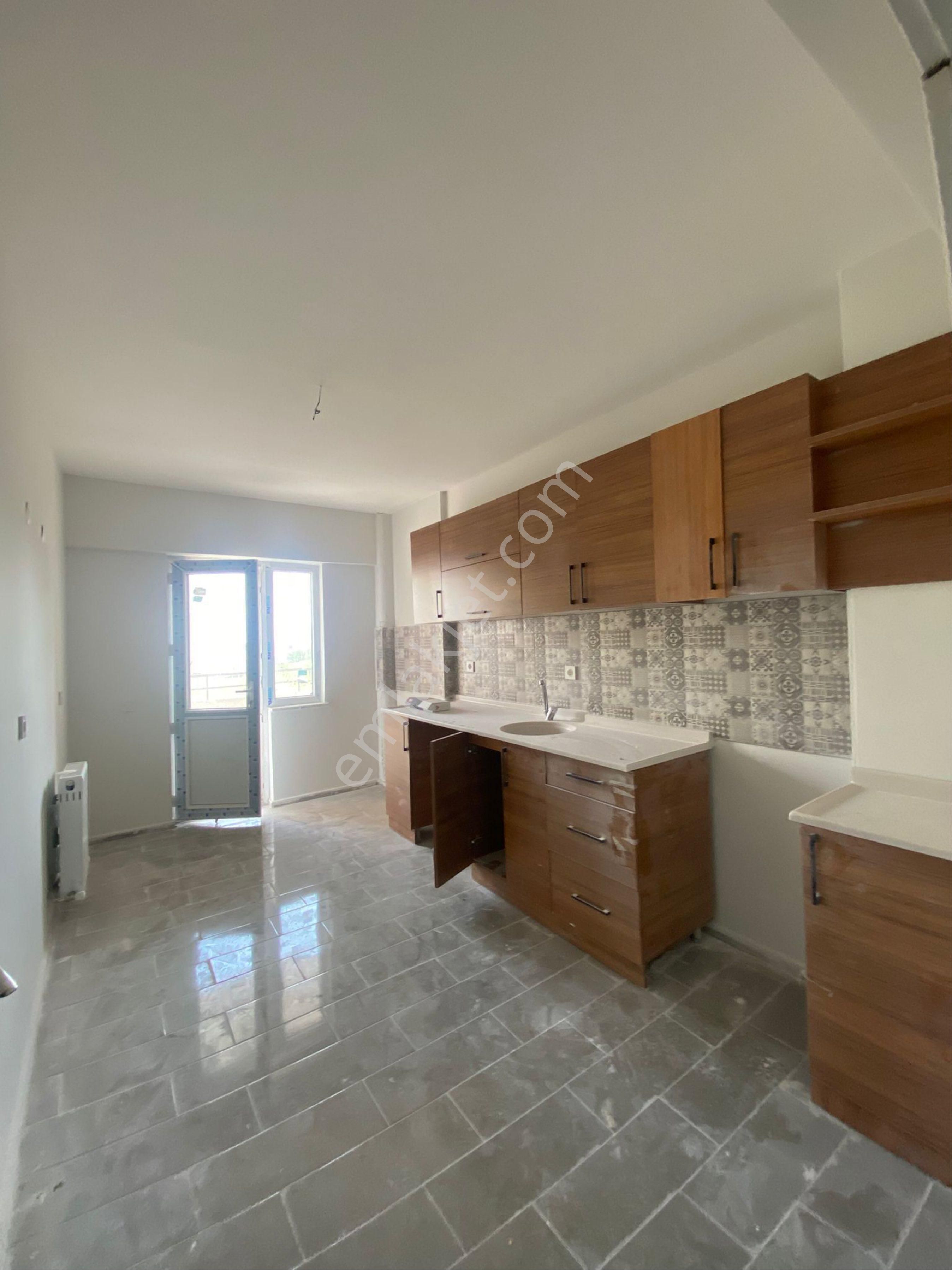 Sandı Emlak Muzaffer Sandı’dan Mavi Yeşil Kent Sitesin’de Satılık Daire - Görsel 24