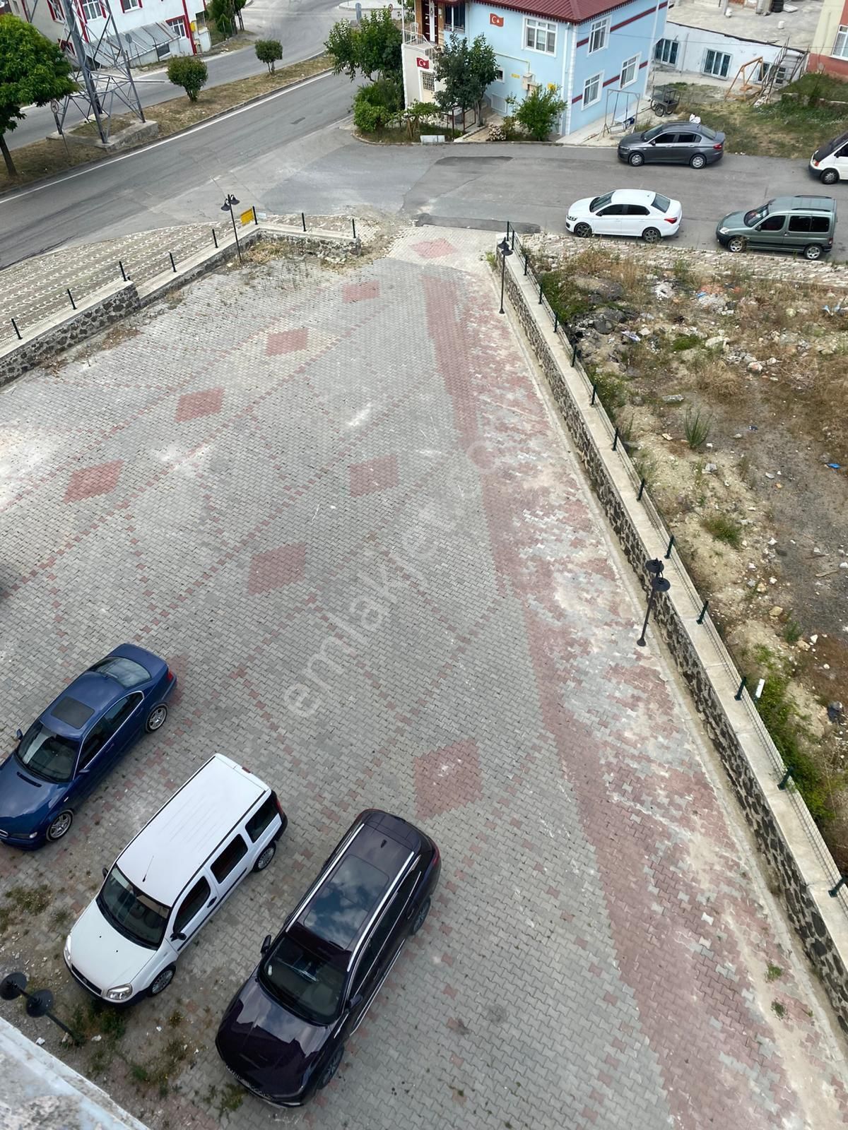 Sandı Emlak Muzaffer Sandı’dan Mavi Yeşil Kent Sitesin’de Satılık Daire - Görsel 3