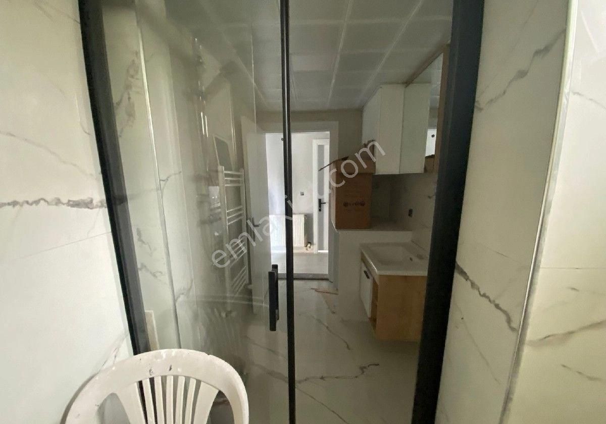 Manisa Akhisar Reşat Bey Mah. 3+1 Satılık Daire 3.850.000tl