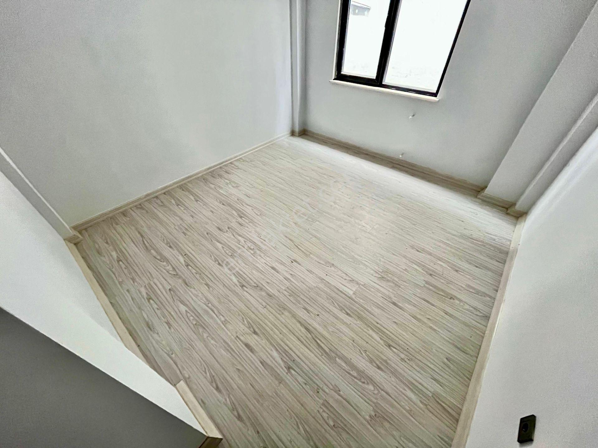 Akçay Sezgin Emlaktan Sıfır &ara Kat Asansörlü Satılık 1+1 Daire - Görsel 4