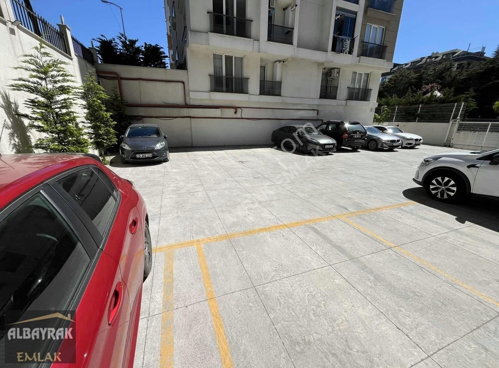 Albayraktan Exene Komşu-3+1 Açık/k.otopark-çamlıca Manzaralı