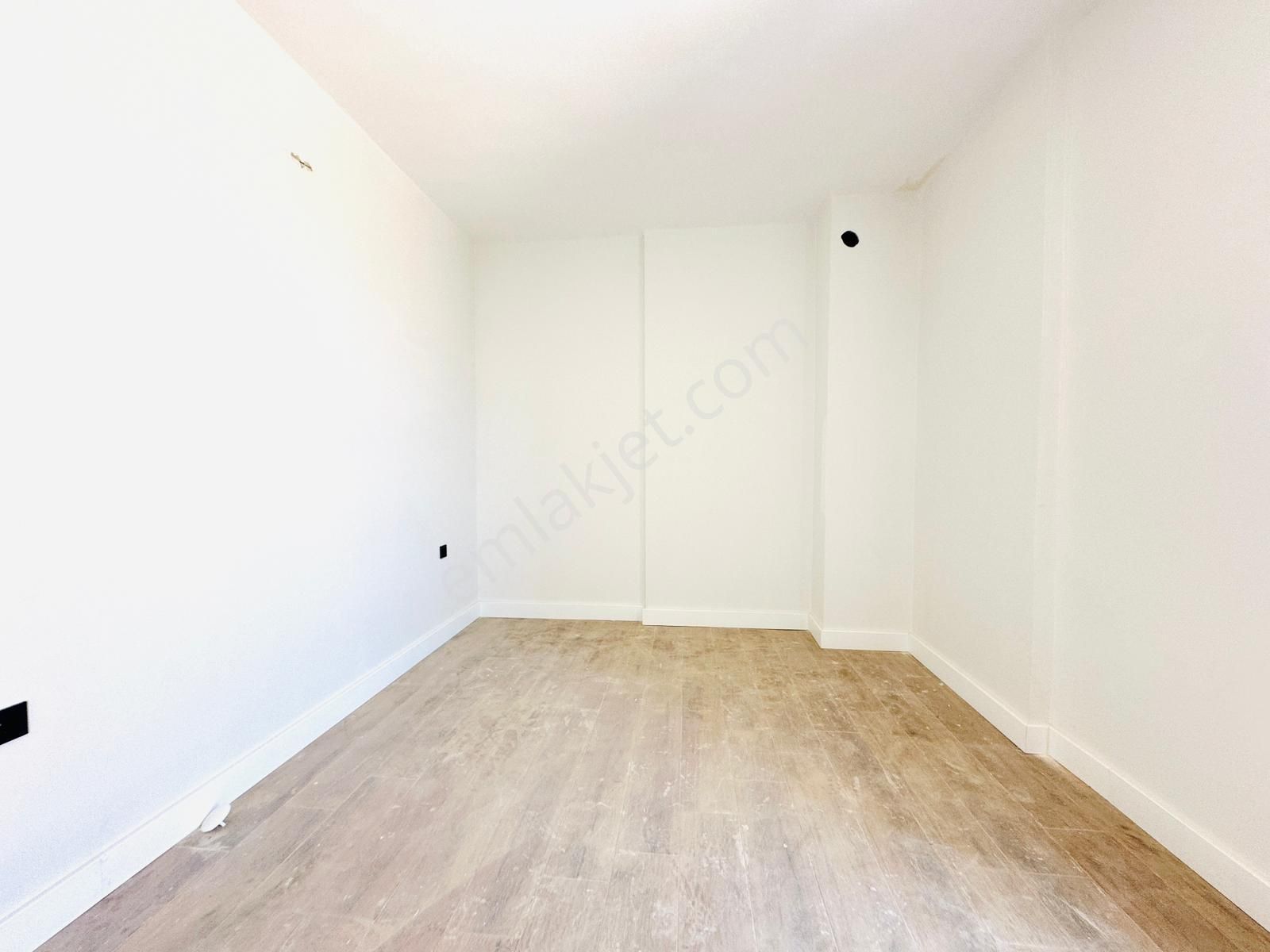 Değirmendere Mah.royal Panorama`da Deniz Manzaralı Daire Satılık - Görsel 18