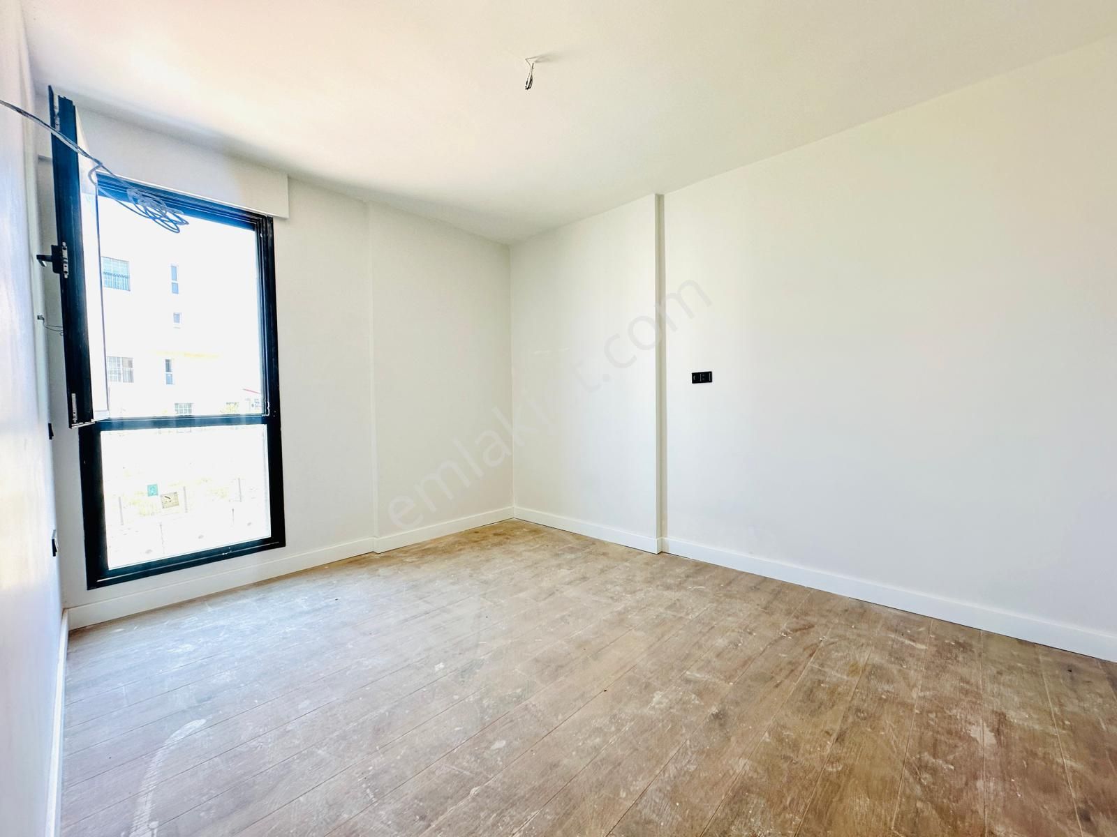 Değirmendere Mah.royal Panorama`da Deniz Manzaralı Daire Satılık - Görsel 19