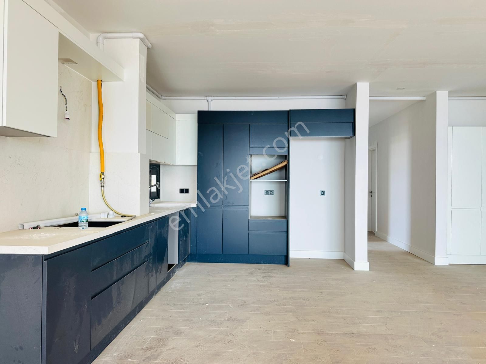 Değirmendere Mah.royal Panorama`da Deniz Manzaralı Daire Satılık - Görsel 8