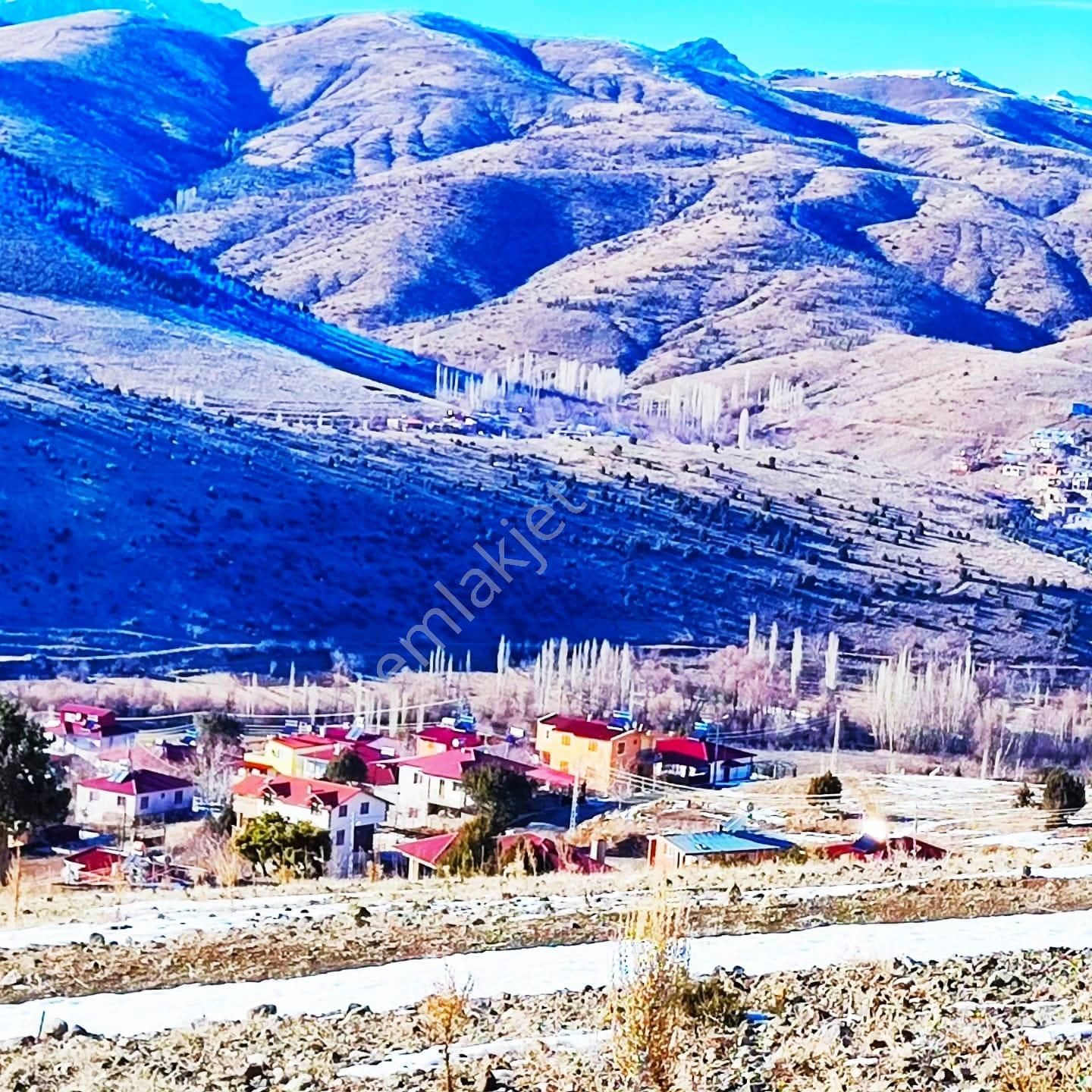 Pozantı Kar Emlaktan Aşçıbekirli Fenese Mevkiinde 400 M2 Arsa
