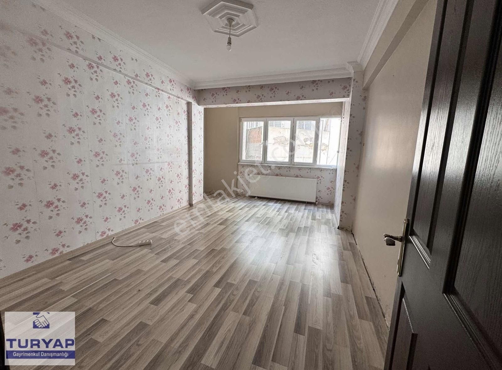 Silivri Sahilde Satılık Geniş Ferah 3+1 Daire - Görsel 14