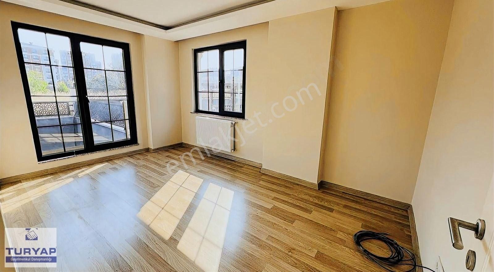 Butik Sitede - Batı Yaşam Sitesi Satılık Giriş Kat 3+1 - Görsel 3