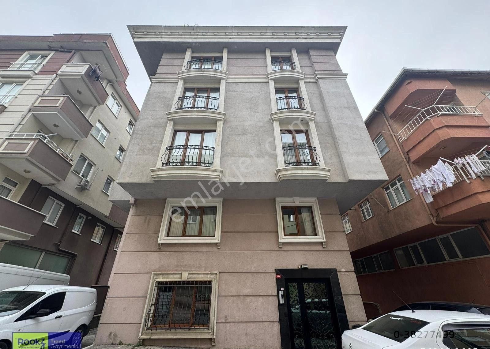 Maltepe De Merkezi Konumda Satılık 2+1