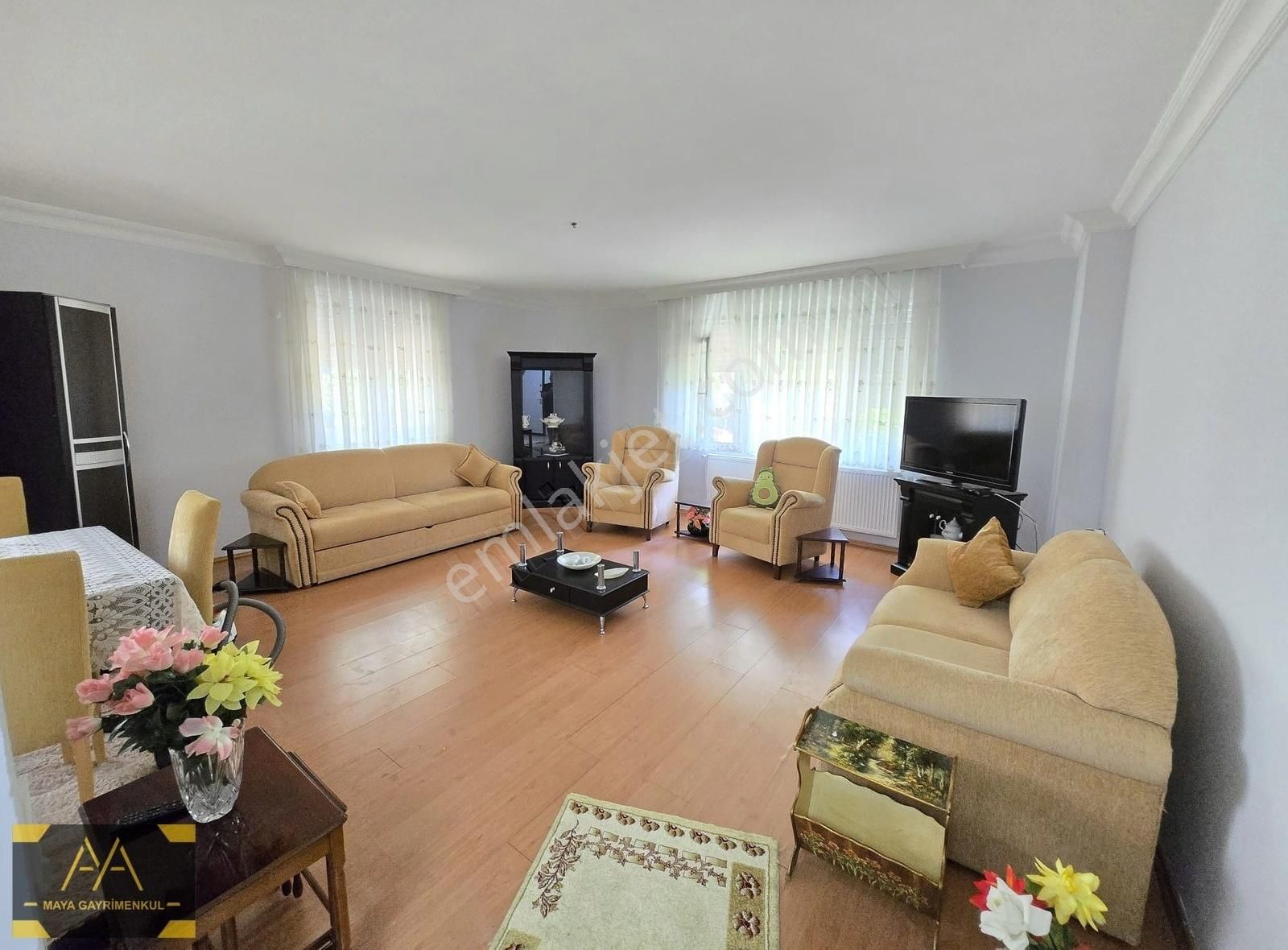 Tekirdağ Cumhuriye Mah.baykallar Mevkii Eşyalı Kiralık 3+1 Daire