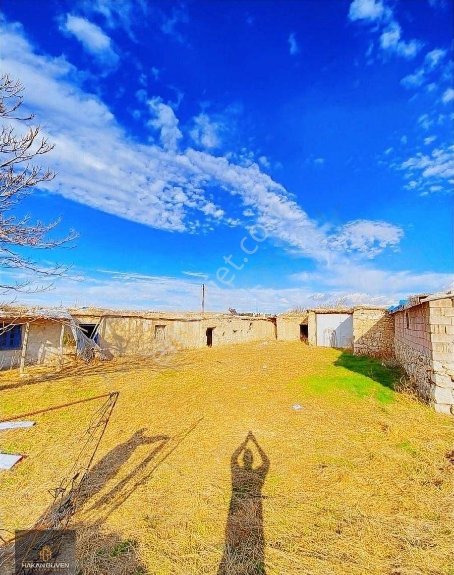 Ankara Sınırı Yunak Mevki 752 M2 2 Kata İmarlı Kerpiç Ev