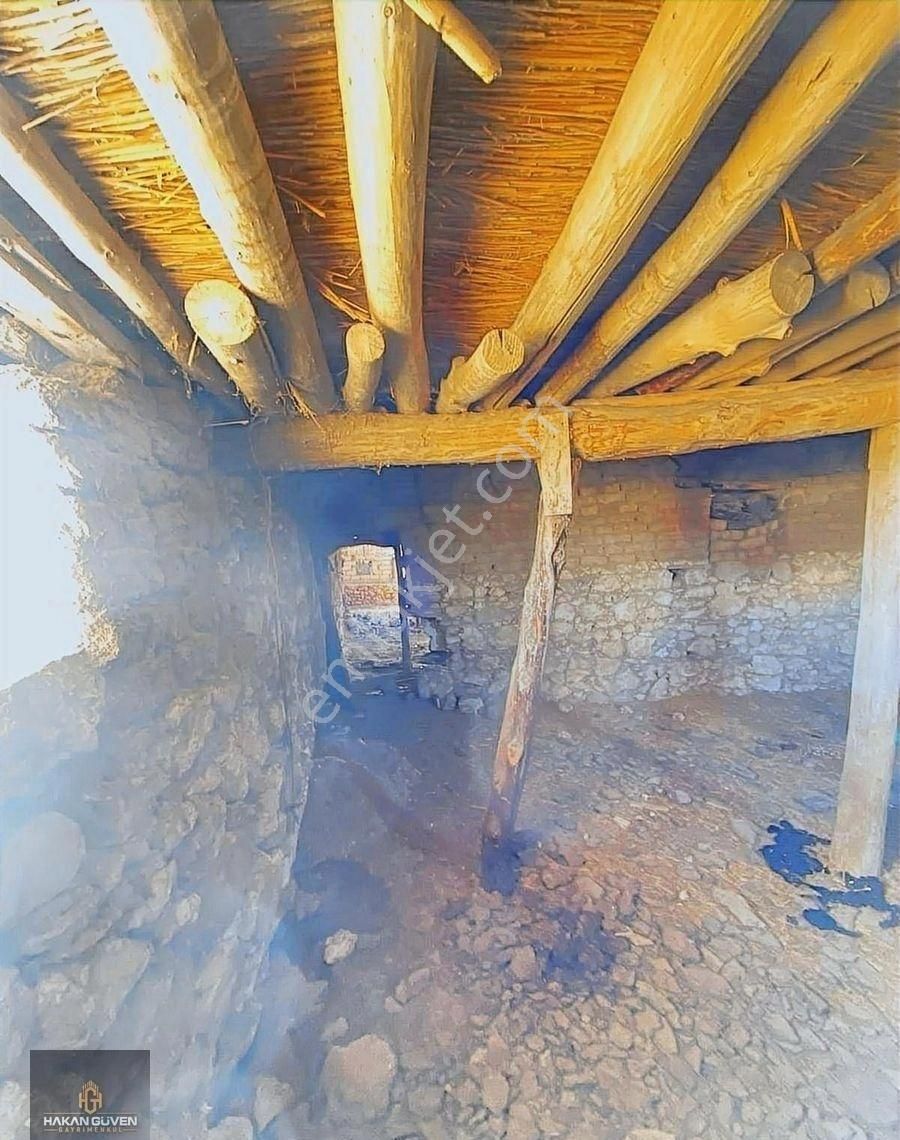 Ankara Sınırı Yunak Mevki 752 M2 2 Kata İmarlı Kerpiç Ev - Görsel 29