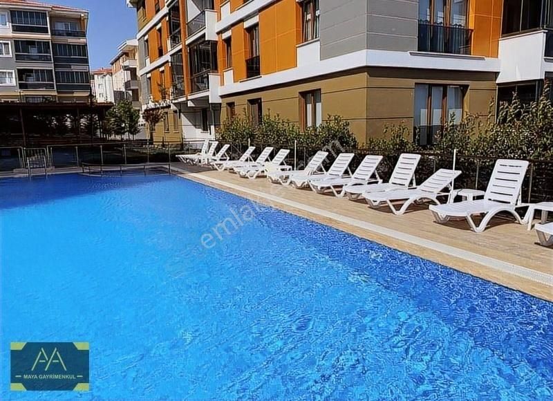 Tekirdağ Zafer Mah.havuzlu Sitede Kiralık 4+2 Dubleks Daire