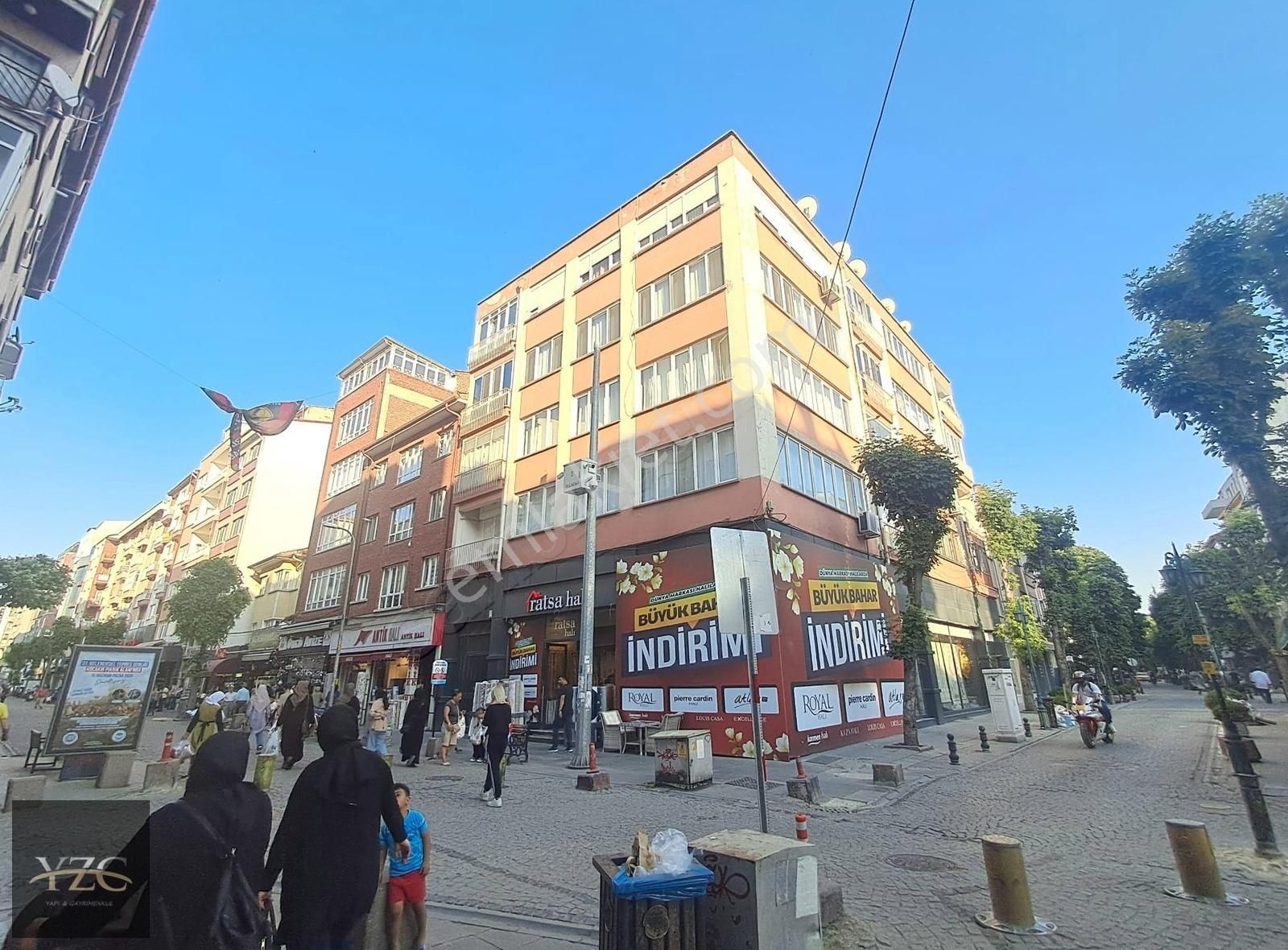 Yzg'den Asarcıklı Cd. Arakat Asansörlü Çift Cephe 135m 3+1