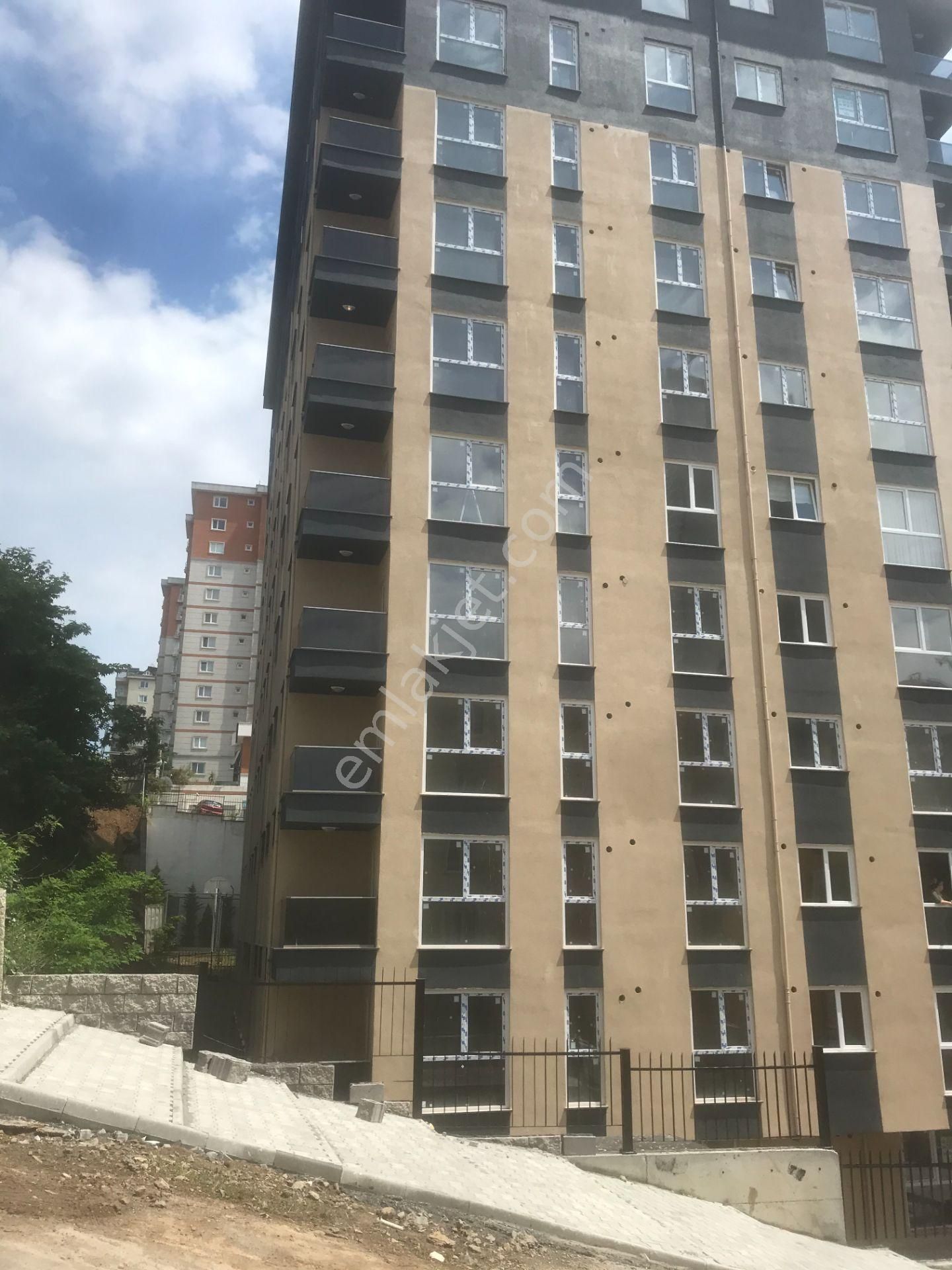 Ümraniye Finans Merkezine Yakın Kat Mülkiyetli Daire 2+1