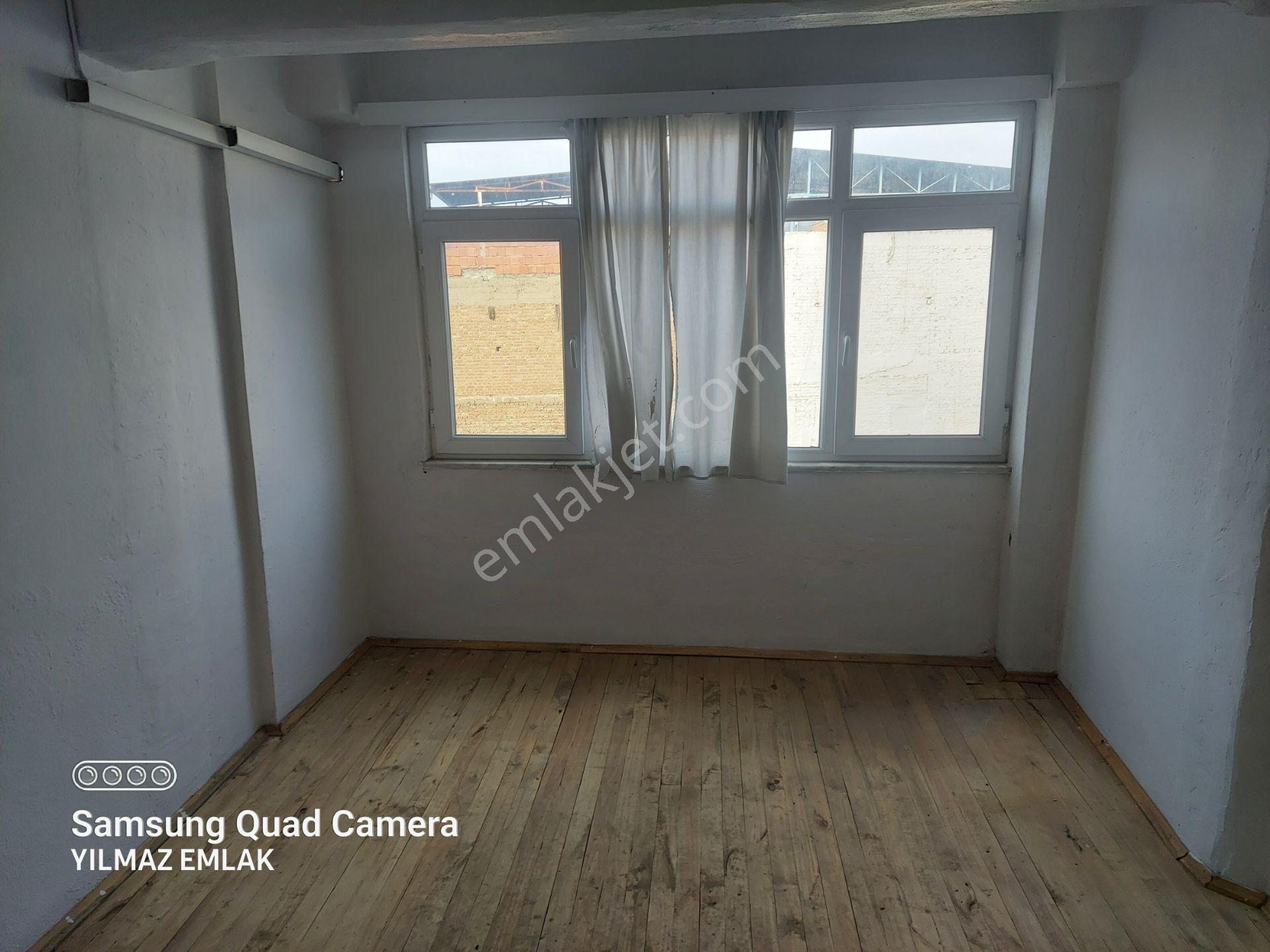 202 Karaçay Mahallesi Reşit Galip Caddesi Üzerinde Kiralık 3+1 Daire - Görsel 13
