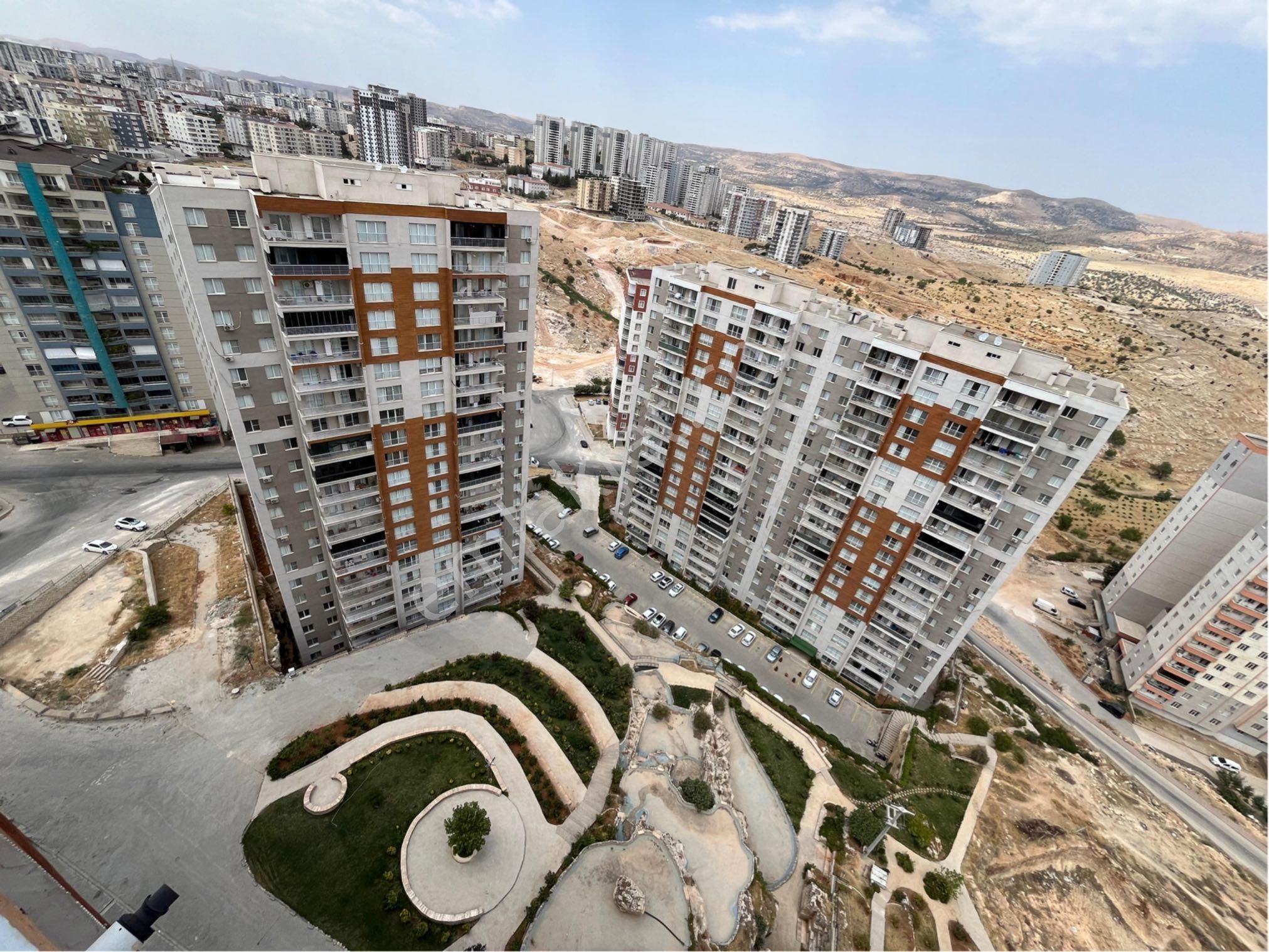 Murat Emlaktan Parkvadi Evlerinde Siteli Lüks 3+1 Dairemiz Kiralıktır