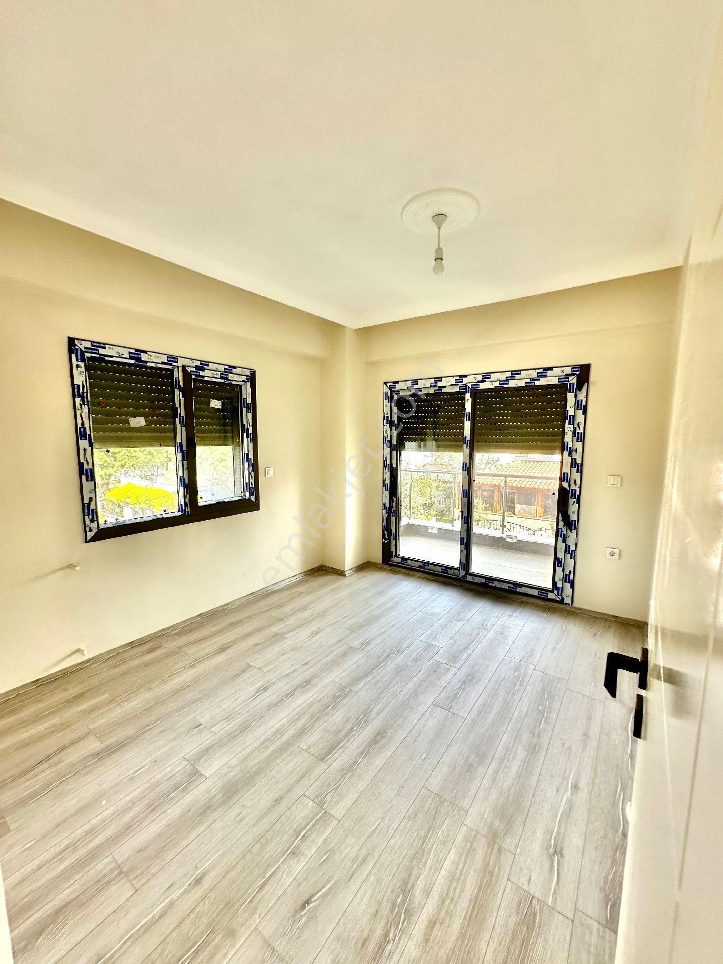 Dikili Kabakum Da Denize 50 Metre Uzaklıkta 4+1 Satılık Villa - Görsel 16