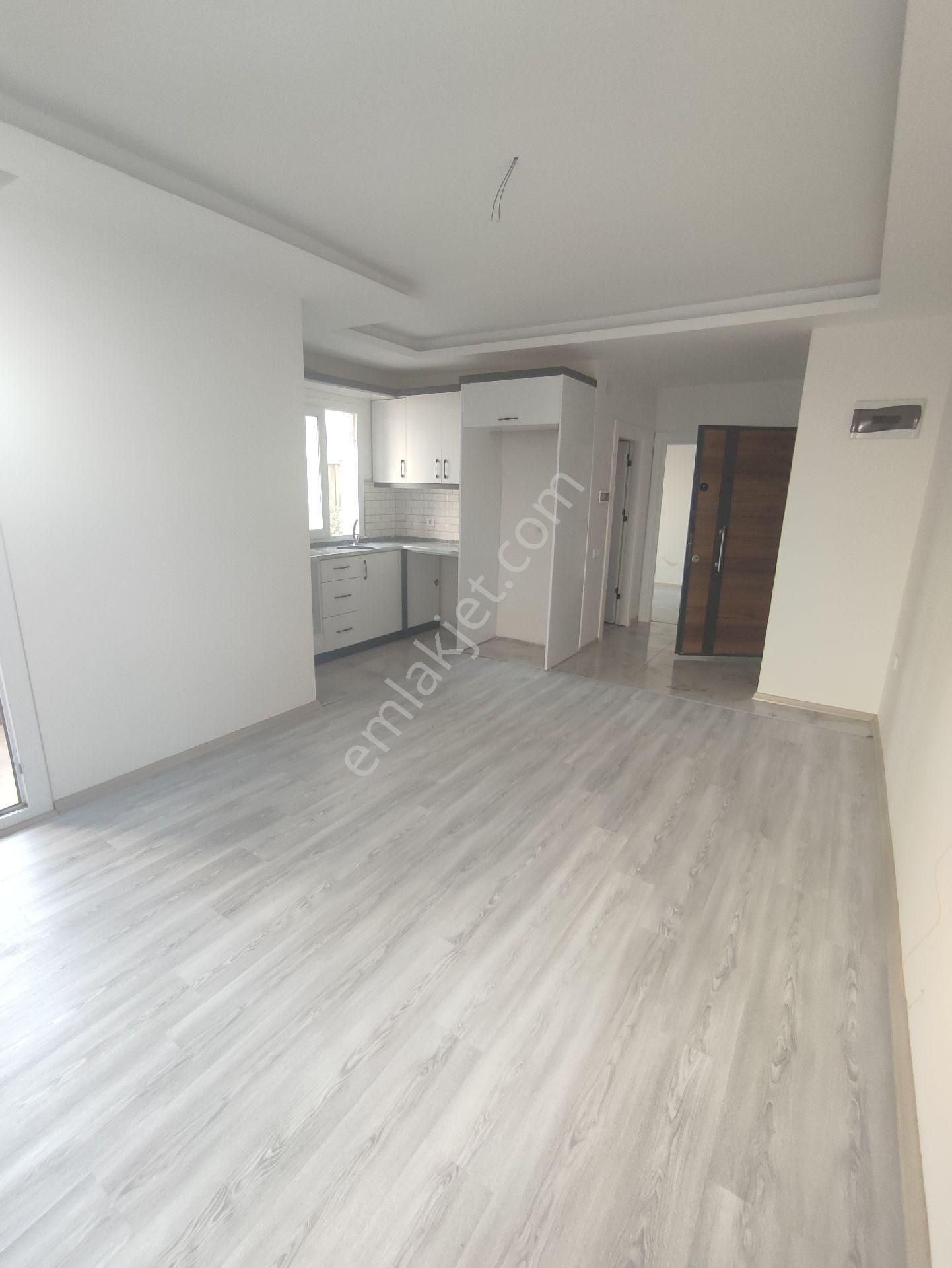 Erdemli Yukarı Alata'da Kiralık Sıfır 1+1 Daire
