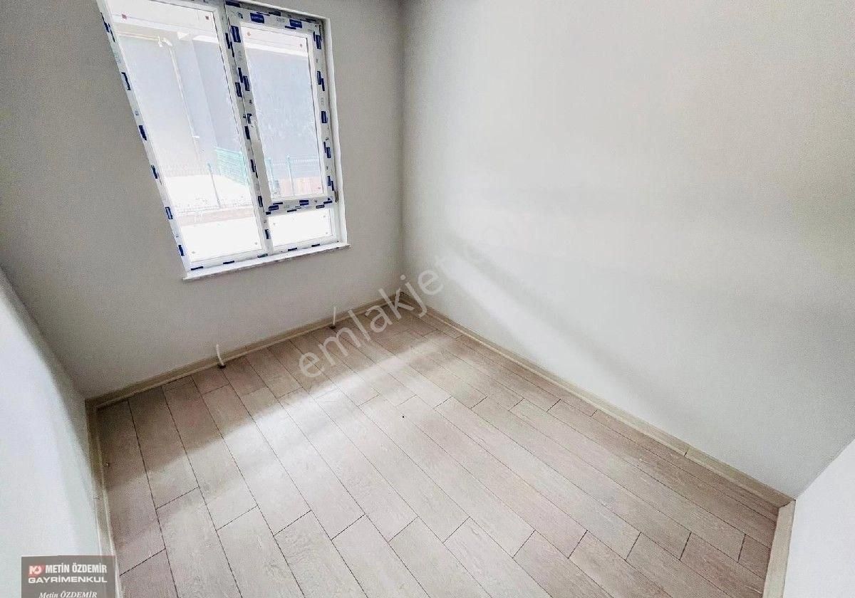 Sincan Yenikent Menderes Mahallesinde Merkezde 3+1 Girişte Lüks Daire - Görsel 7