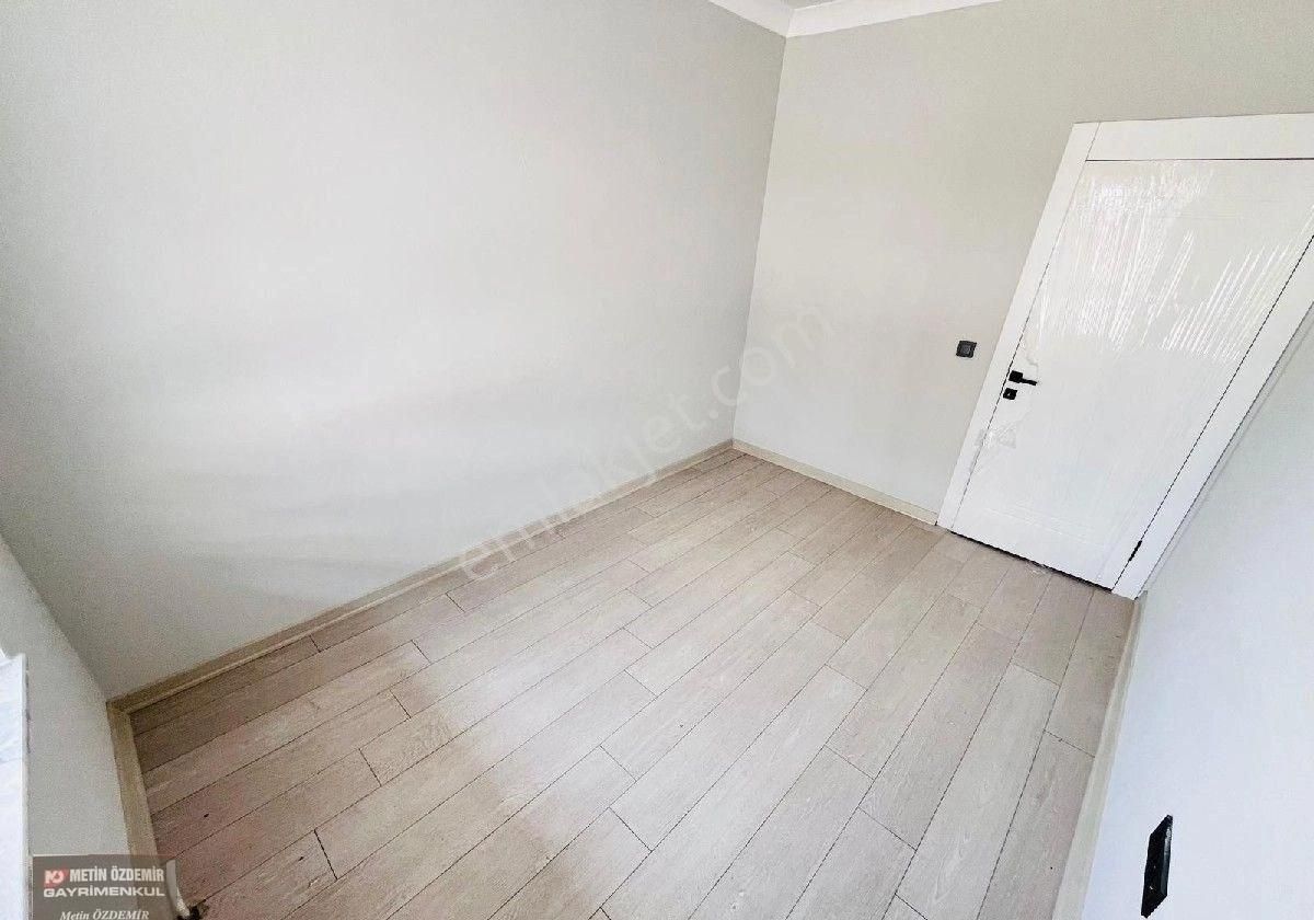 Sincan Yenikent Menderes Mahallesinde Merkezde 3+1 Girişte Lüks Daire - Görsel 6