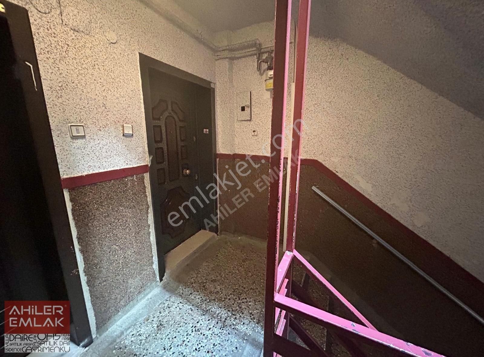 Masrafsız Geniş Daire Arayanlara_1.kat 3+1 Masrafsız Hazır Daire