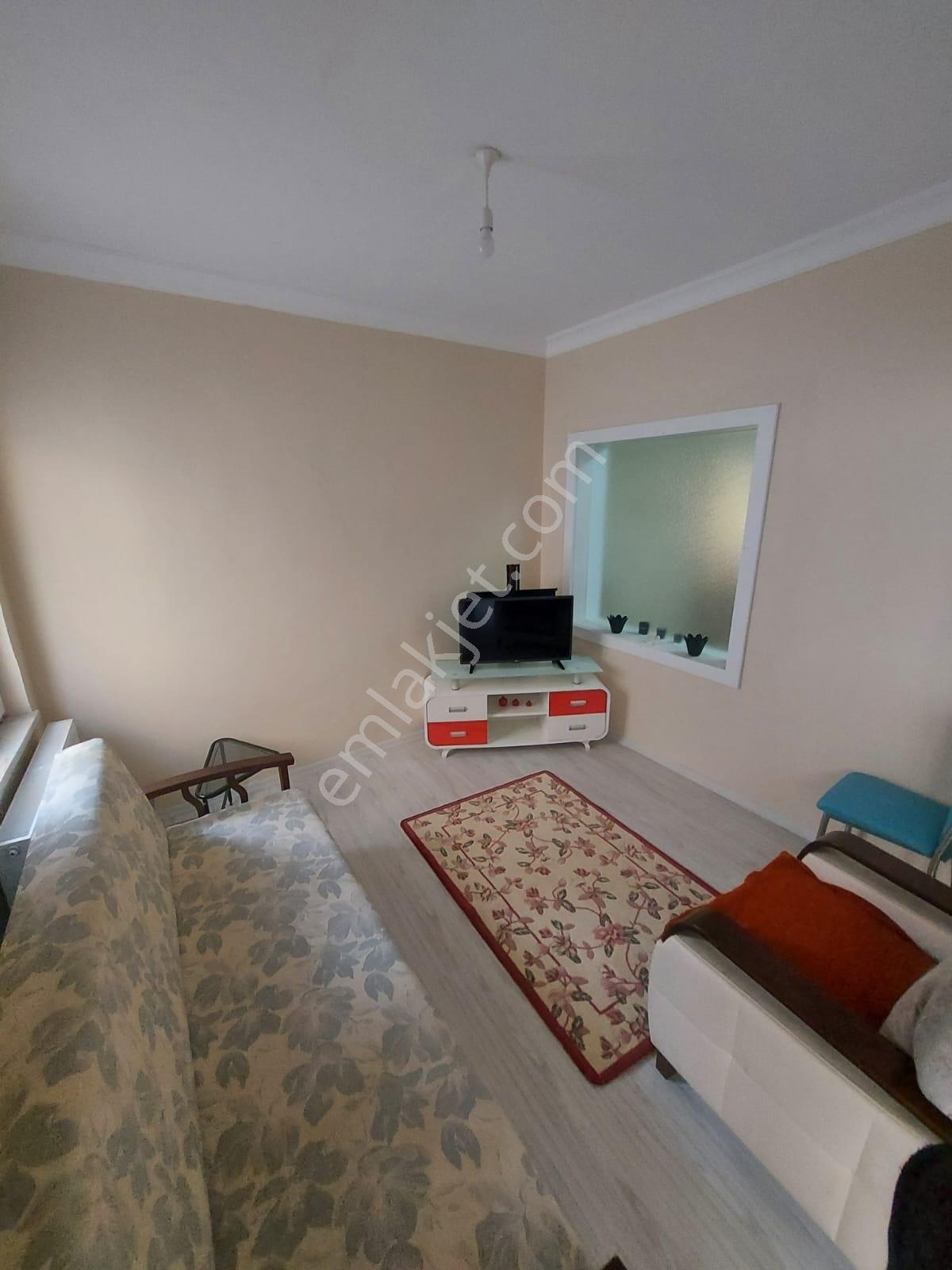 Eski Pzar Caddesinde 1+1 Full Eşyalı Satılık Daire - Görsel 3