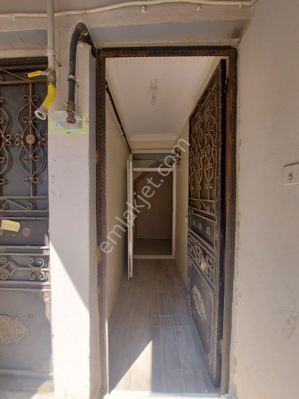 Eski Pzar Caddesinde 1+1 Full Eşyalı Satılık Daire - Görsel 14