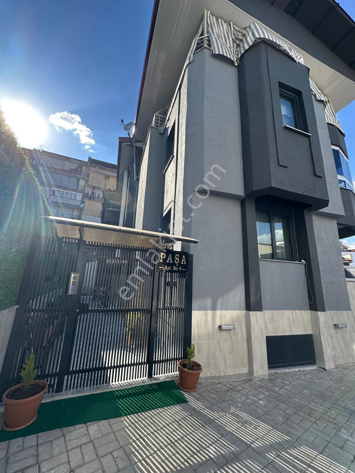 Denizli Değirmenönü Komple Satılık Müstakil Bina