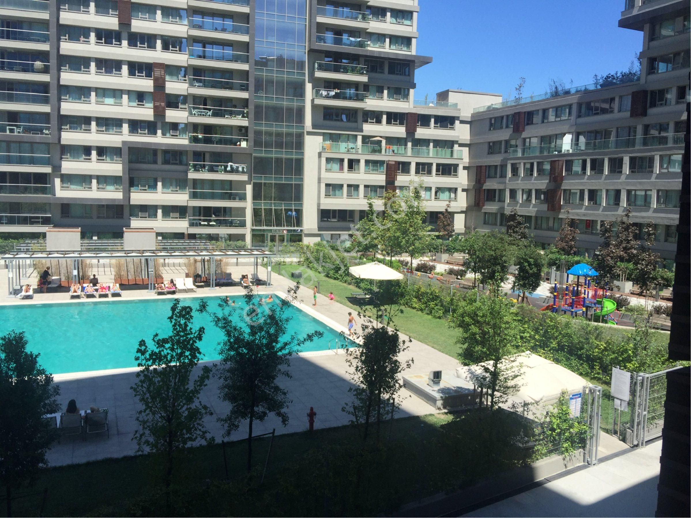 Nef İnistanbul Satılık 1+1 Daire