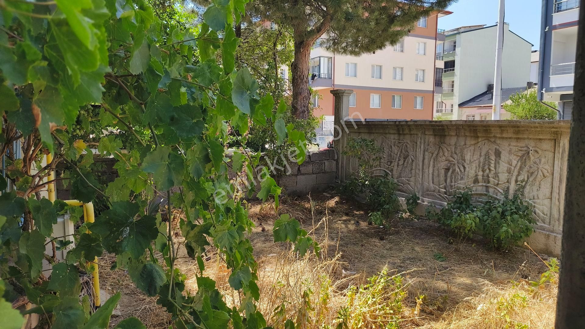 Alaylar İki Mahallesinde Satılık 2 Katlı Müstakil Ev - Görsel 3