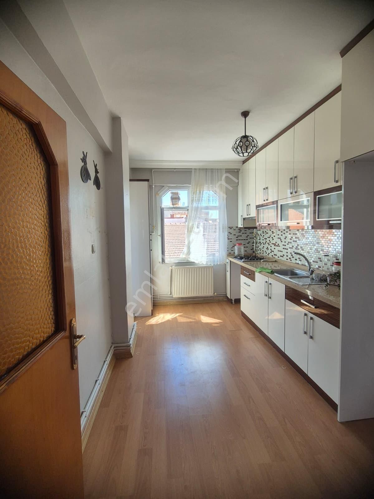 Gültepe Ümit Sokakta 2+1 Geniş, Aydınlık, 4. Kat Kiralık Daire