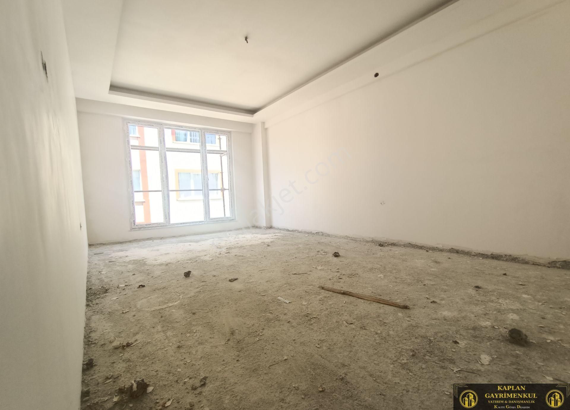 🏡 Kaplan Gayrimenkul’den Emek Mah. Ziya Gökalp Cd Ve Son Durak Yakını 2+1 100 M² Satılık Daire
