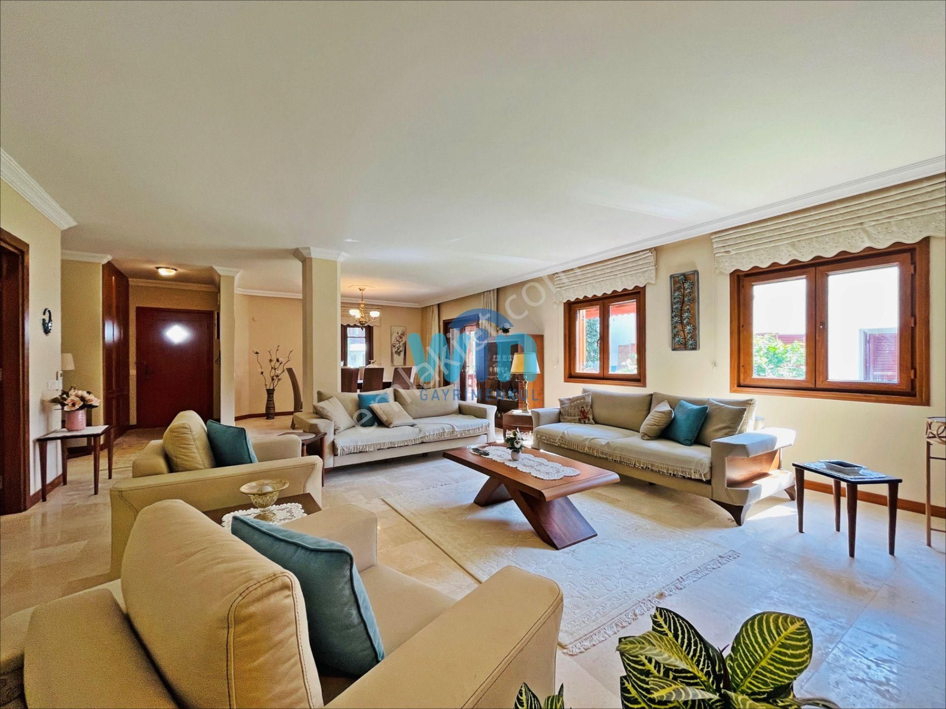 Win'den Gama Konutlarında Tadilatlı Eşyalı Satılık 5+1 Villa - Görsel 6