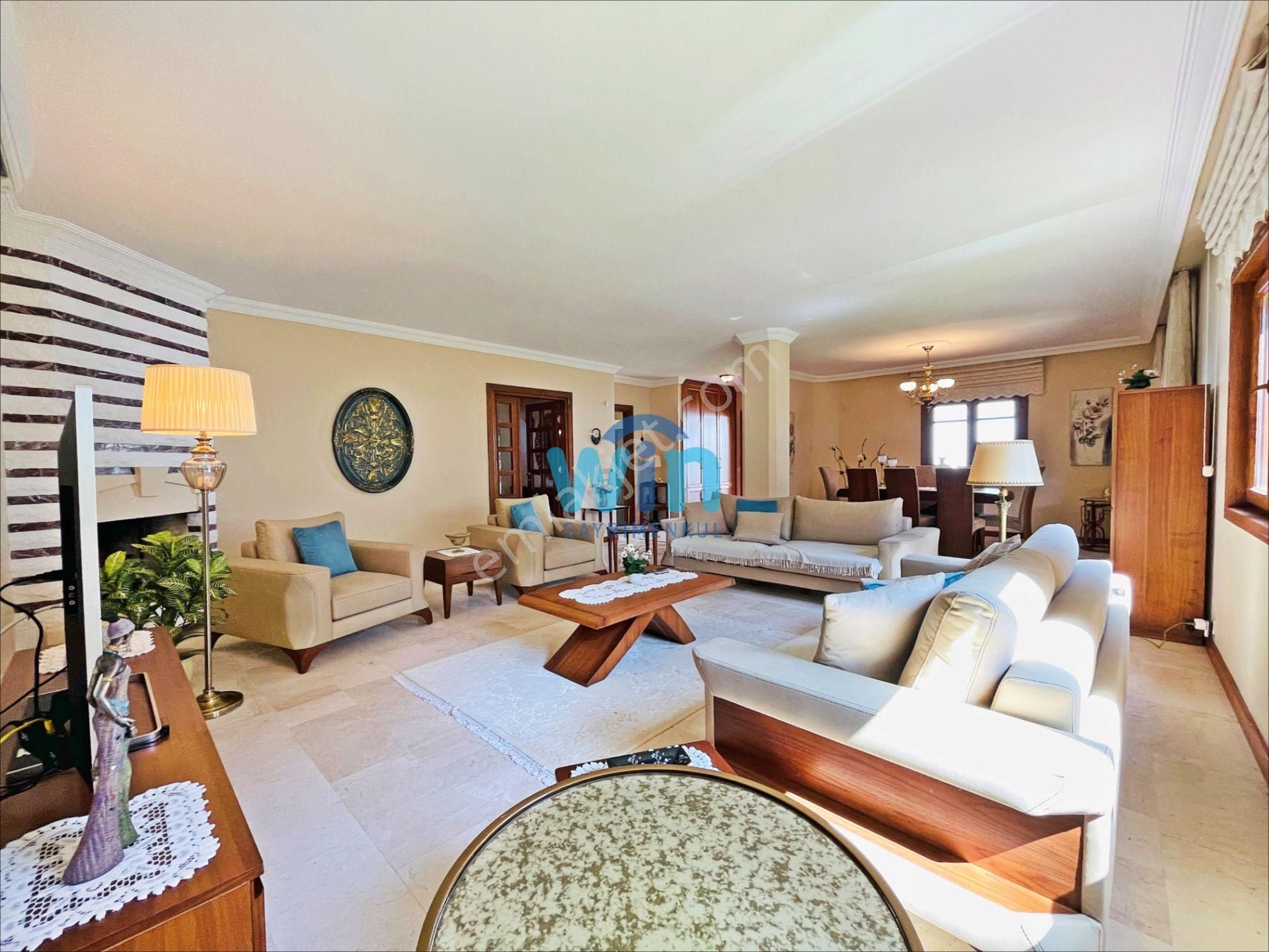 Win'den Gama Konutlarında Tadilatlı Eşyalı Satılık 5+1 Villa - Görsel 8